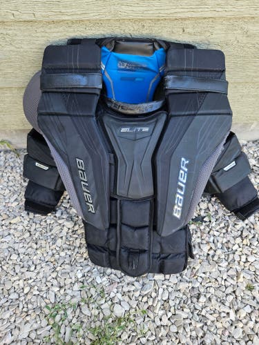 XL Bauer Elite Goalie Chest Protector (Used)