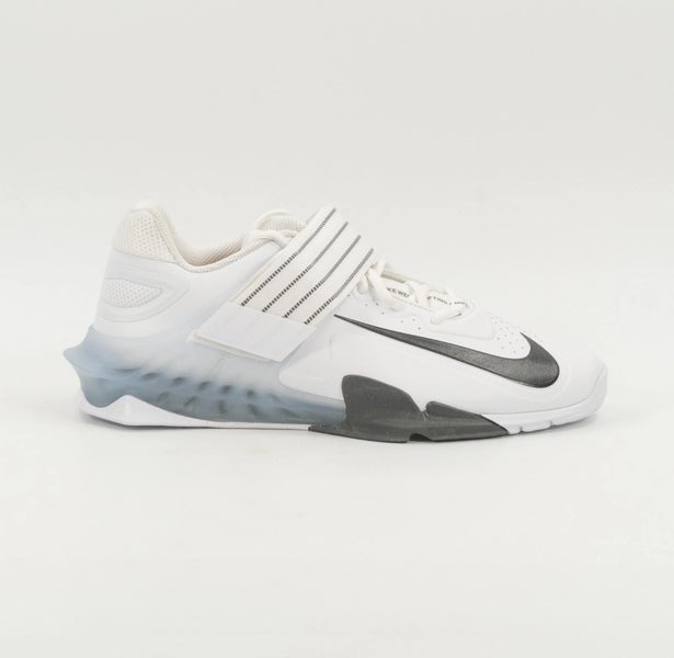 Men's Size M 10.0 (W 11.0) Nike Savaleos Weightlifting Shoes CV5708-100