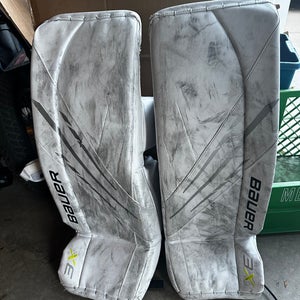 29" Bauer Vapor 3X Goalie Leg Pads (Used)