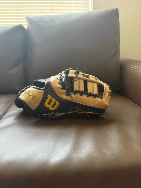 First Base Wilson A2K Jose Abreu model Baseball Glove 12.5" (Used)