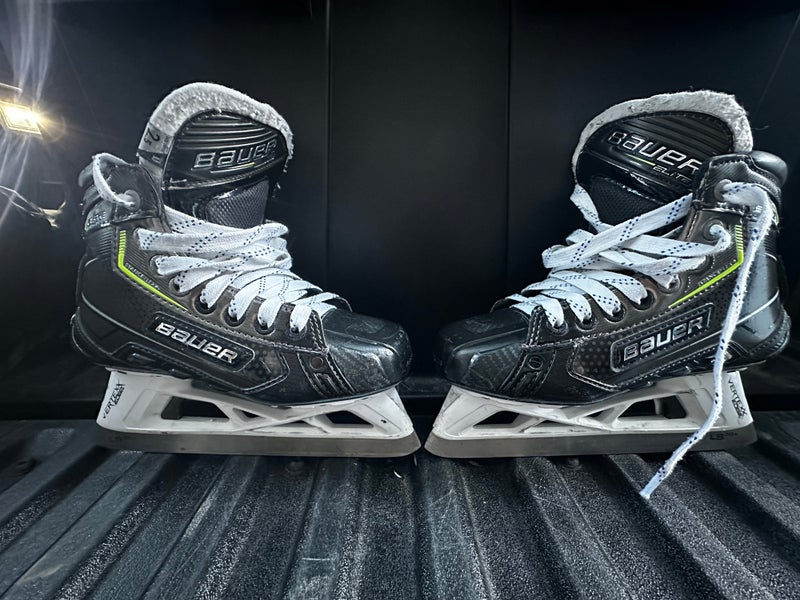 2021 Bauer Elite Hockey Goalie Skates Regular Width Size 2.5 (Used)