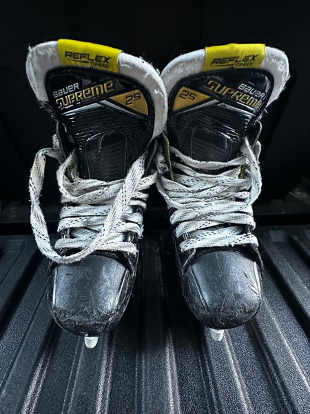 2018 Bauer Supreme 2S Hockey Skates Regular Width Size 2 (Used)