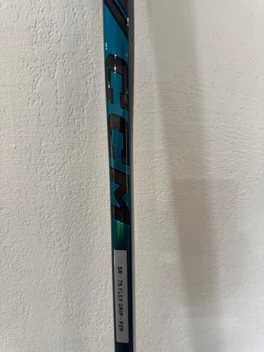 Senior CCM Vizion Right Handed Hockey Stick P29 75 Flex (New)