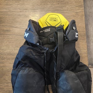 Junior Medium CCM Tacks Classic Pro Hockey Pants