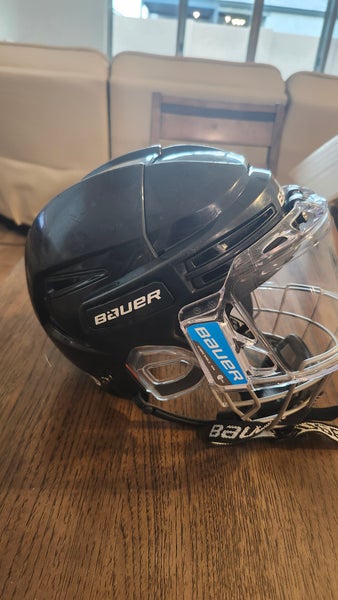 Medium Bauer Re-Akt 75 Helmet (Used)
