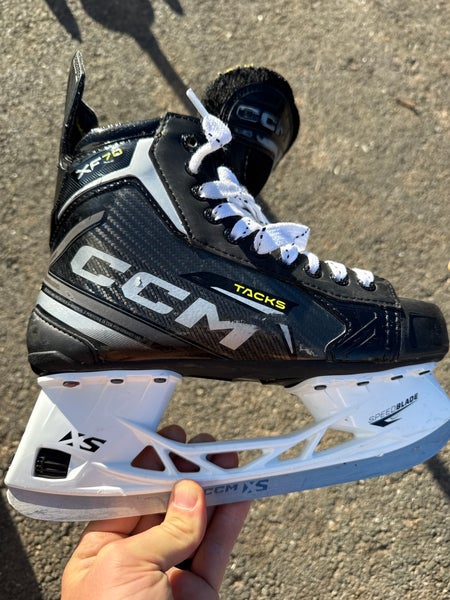 2024 CCM Tacks XF 70 Hockey Skates Regular Width 6 (Used)