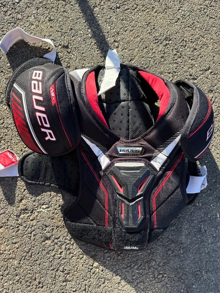 Medium Junior Bauer NSX Shoulder Pads (Used)