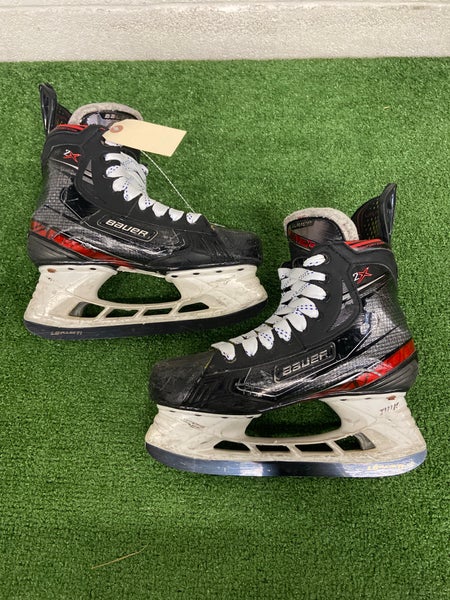 Junior Bauer Vapor 2X Hockey Skates Size 5 (Used)