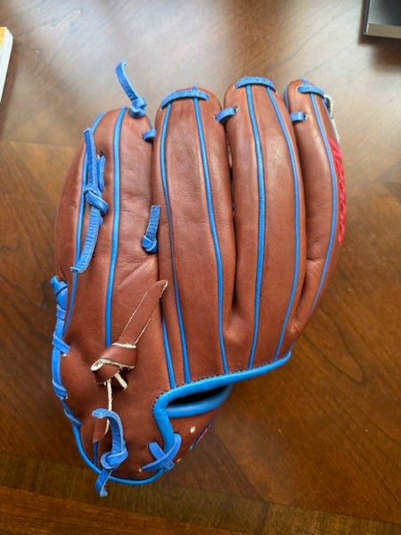 2025 Infield RH Wilson A2000 Baseball Glove 11.75" (Used)