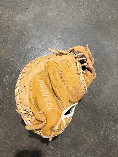 Marucci RH Catcher's Glove 32" (Used)