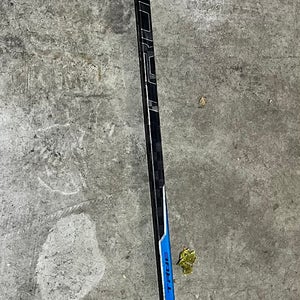 Junior True Right Handed Hockey Stick TC4 40 Flex (Used)