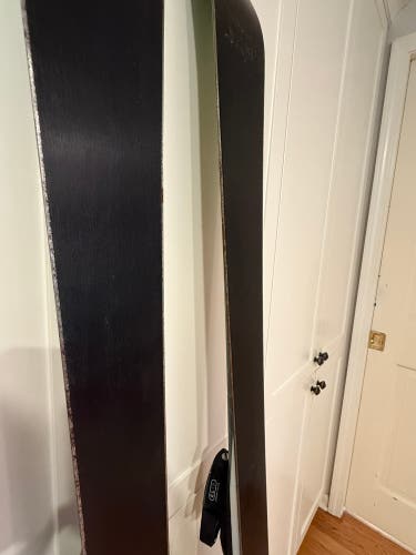 Unisex 2012 Elan 168 cm All Mountain Skis With Bindings Max Din 10 (Used)