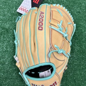 Wilson A2000 12" B2 Right Handed Pitchers Baseball Glove - Blonde Mint Red