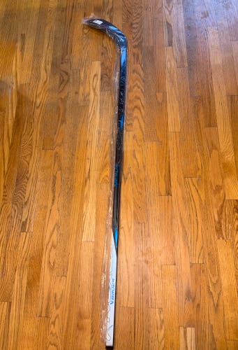 Senior Bauer Nexus 2N Pro Right Handed Hockey Stick P28 77 Flex Pro Stock (New)