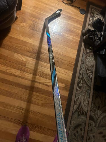 Senior Bauer Nexus Tracer Right Handed Hockey Stick P92 65 Flex (Used)