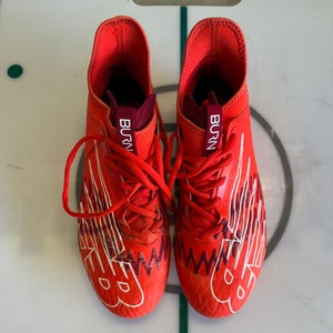 Men's Size M 7.5 (W 8.5) Adult New Balance Burn X3 Low Top Molded Cleats (Used)