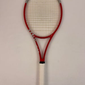 Wilson Blade 98 V8 18x20 Custom Paint Red / Silver, 4 3/8 Excellent 9/10