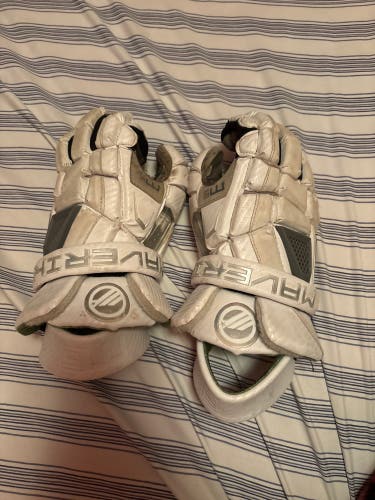 Maverik M5 Lacrosse Gloves 12" (Used)