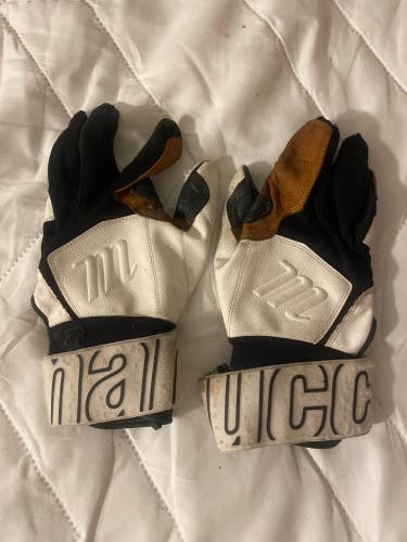 Large Marucci Batting Gloves and custom bundle