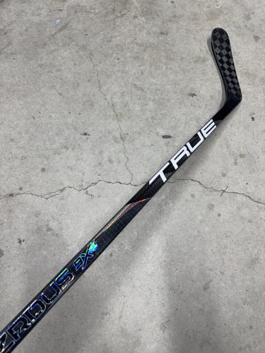 80 Flex P28 Hzrdus Smoke Senior True Left Hand Pro Stock (New) NHL