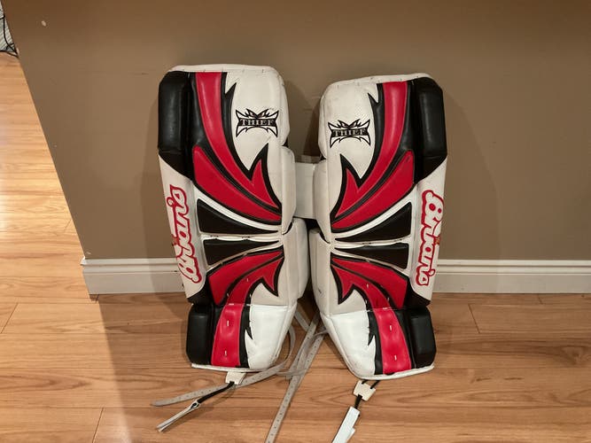 32" Brian's Goalie Leg Pads (Used)