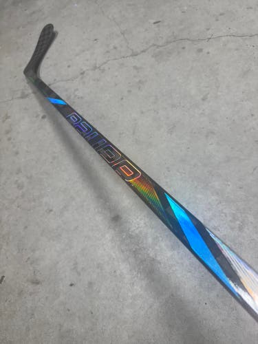 77 Flex P92 Senior Bauer Tracer Right Hand Hockey Stick Pro Stock (Used)