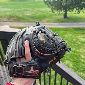 All Star CM3000MBK RH Catcher's Glove 34" (Used)