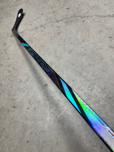 77 Flex P92 Senior Bauer Tracer Right Hand Hockey Stick Pro Stock (Used)