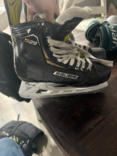 2018 Bauer Supreme S29 Hockey Skates 7 (Used)