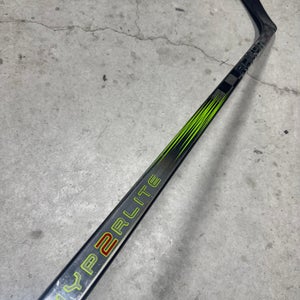 77 Flex P28 Senior Bauer Vapor Hyperlite 2 Left Hand Hockey Stick Pro Stock (USED)