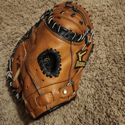 Mizuno RH Catcher's Prospect GXC 104 Baseball Glove 32.5" Nice Glove/ Game Ready