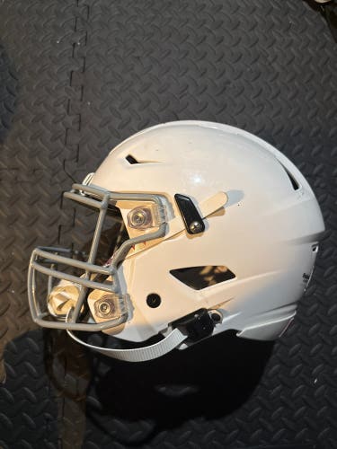 Adult Extra Large Riddell SpeedFlex Helmet (Used)