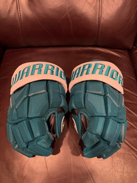 Warrior Covert QR6 Gloves 13" Pro Stock (Used)