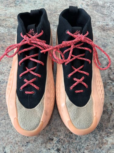 Men's Size M 8.0 (W 9.0) Adidas Shoes (Used)