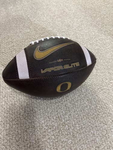 Nike vapor elite oregon game prepped football