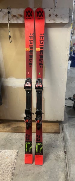 Unisex 2021 Racing 166 cm Volkl Racetiger GS Skis With Bindings Max Din 12 (Used)