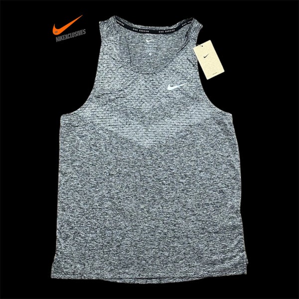 Nike Stride Men's Dri-FIT ADV Running Tank Top
HV5210-011 size Large NEW NWT