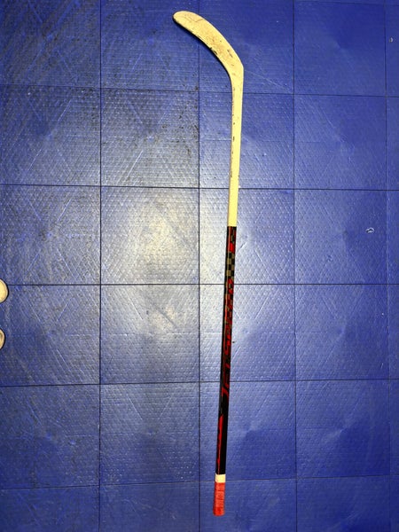 Intermediate CCM JetSpeed FT4 Pro Right Handed Hockey Stick P28 55 Flex (Used)