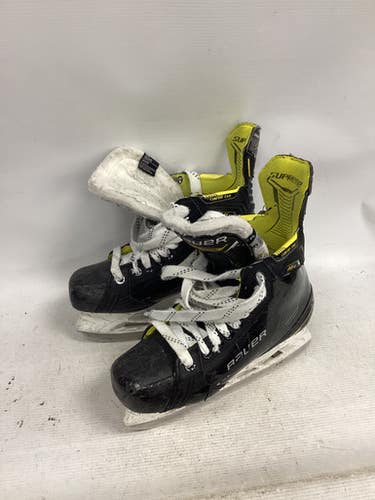 Used Bauer SUPREME M4 Intermediate Hockey Skate Intermediate 5.0 11851-S000039864