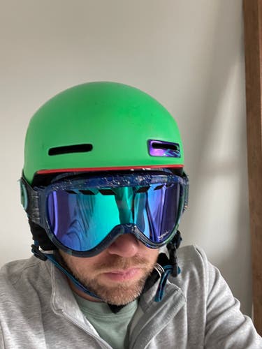 Unisex Medium Smith Maze Helmet (Used)