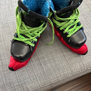 2024 Bauer GSX Hockey Goalie Skates Regular Width 12.5 (Used)