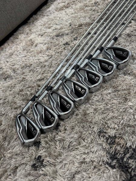 Bridgestone J15 Right Handed Iron Set Stiff Flex (7 Clubs) #5 - #9, PW, GW (Used)