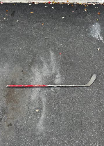 Senior Bauer Vapor Hyperlite 2 Left Hand Hockey Stick P28 77 Flex (Used)
