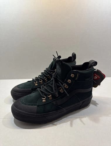 Men's Size M 8.5 (W 9.5) Adult Vans Shoes (New)