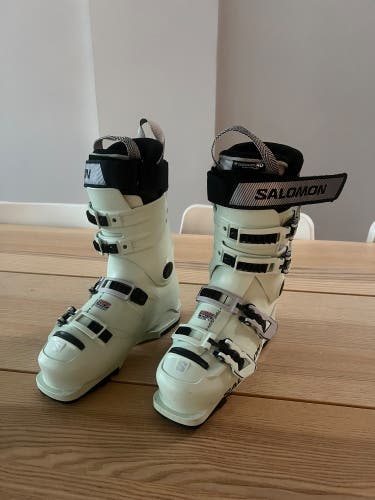 Women's Salomon S/Pro 100 Alpha Ski Boots Medium Flex 100 Mondo 23/23.5 (Used - Excellent) 24/25