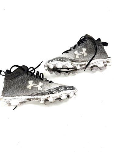 Used Under Armour Adult FB Cleats Black Senior 7.5 11860-S000300398
