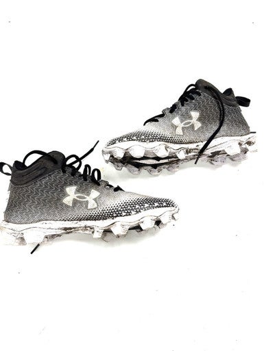 Used Under Armour Adult FB Cleats Black Senior 7.5 11860-S000300398
