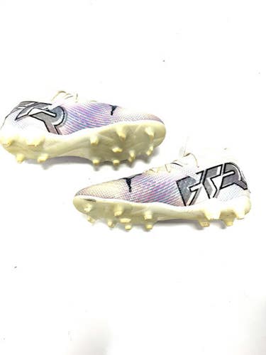 Used Puma Soccer Cleats White Junior 03 11860-S000300420
