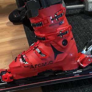 Mondo 26 & 26.5 Unisex Atomic Redster Club Sport 130 All Mountain Ski Boots Stiff Flex (Used)