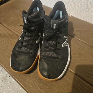 Black Men's Size M 7.0 (W 8.0) New Balance (Used)
